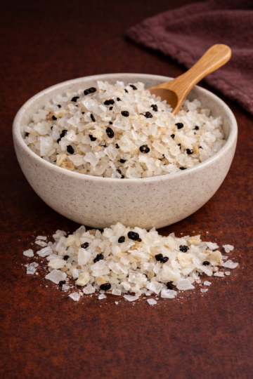 ΑΛΑΤΙ  ΠΥΡΑΜΙΔΕΣ ΜΕ ΑΓΡΙΟ ΣΚΟΡΔΟ - Image 2